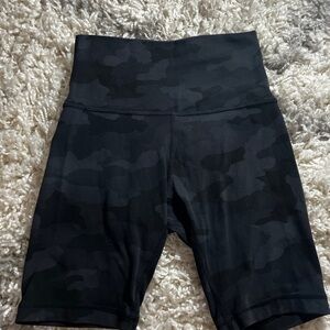 Lululemon Align Short 8" Heritage 365 Camo Deep Coal Multi
